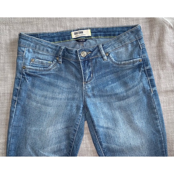 Classic Blue Stretch Denim Skinny Jeans • Size 8 - Picture 3 of 5
